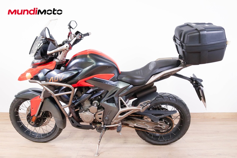 Motorbike image 5