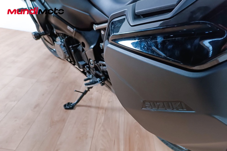 Motorbike image 8