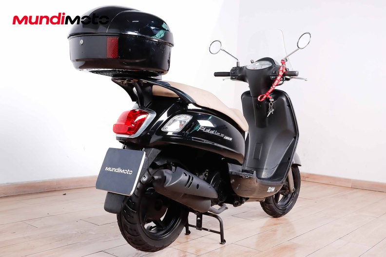Motorbike image 2