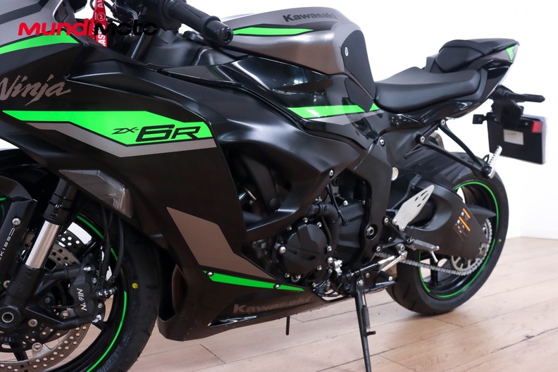 Motorbike image 8