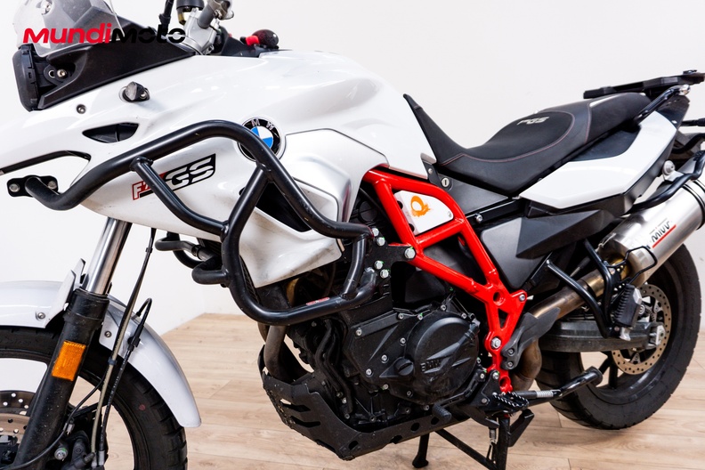 Motorbike image 9
