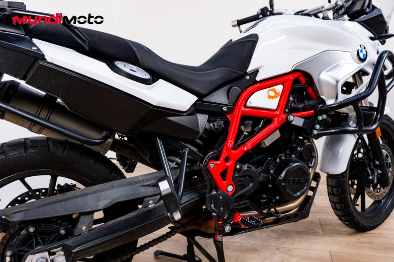 Motorbike image 3