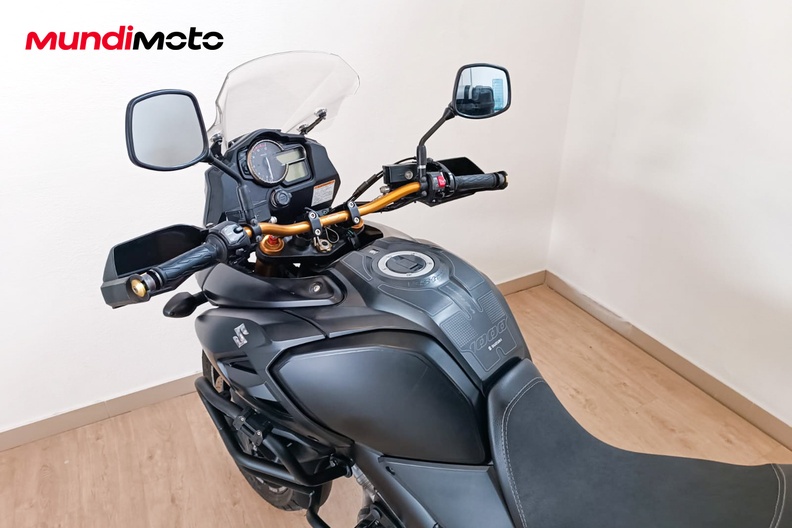 Motorbike image 10