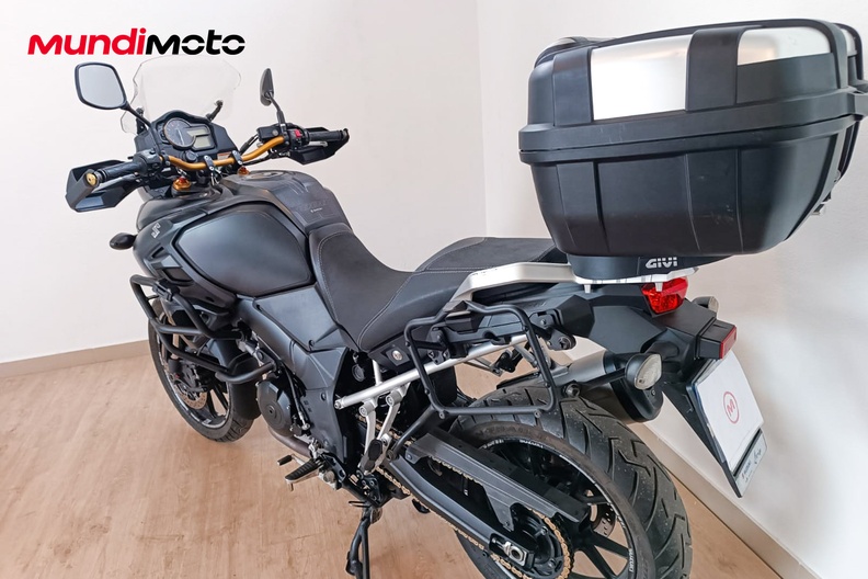 Motorbike image 8