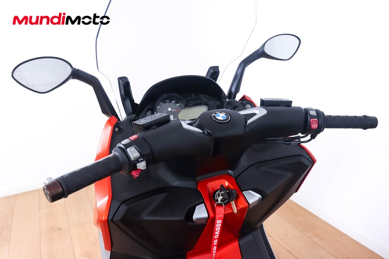 Motorbike image 10