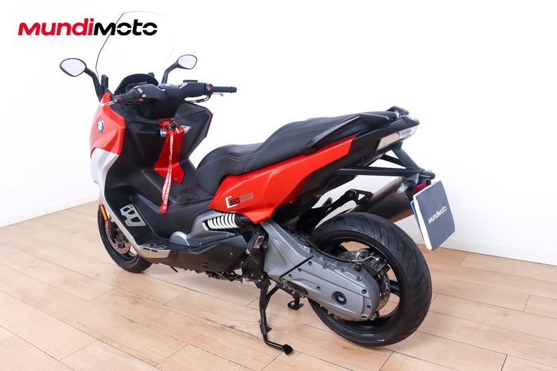 Motorbike image 6