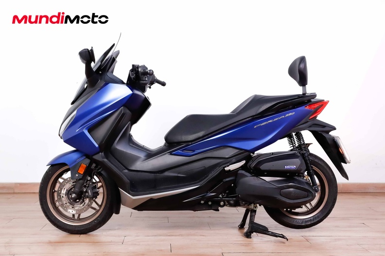 Motorbike image 5