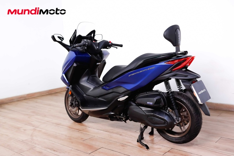 Motorbike image 6