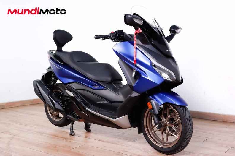 Motorbike image 1