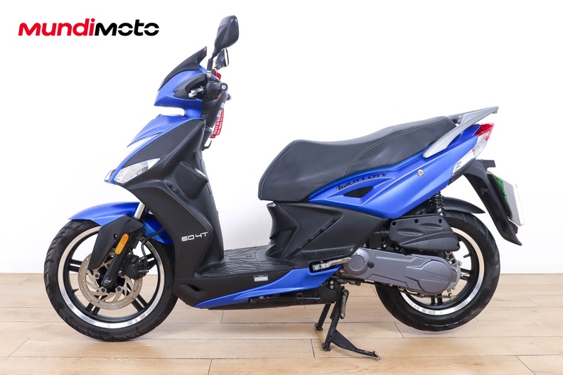 Motorbike image 5