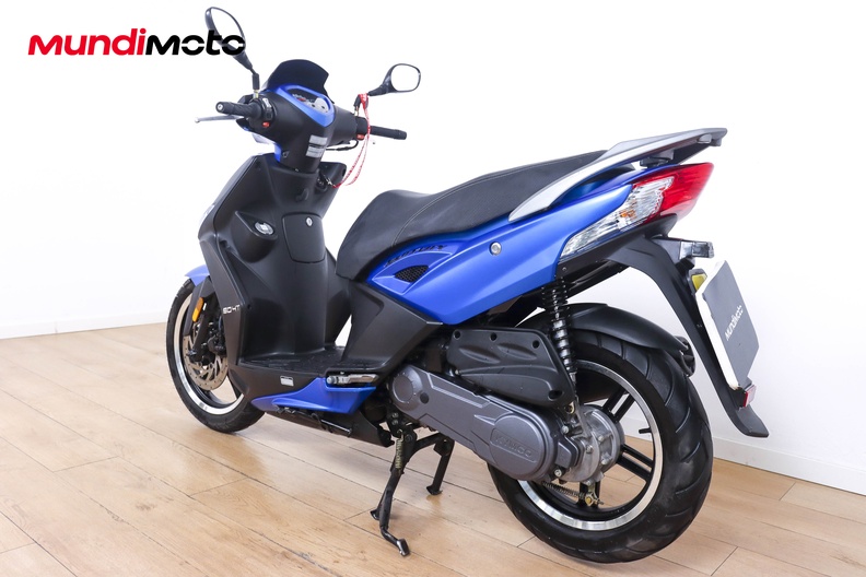 Motorbike image 6