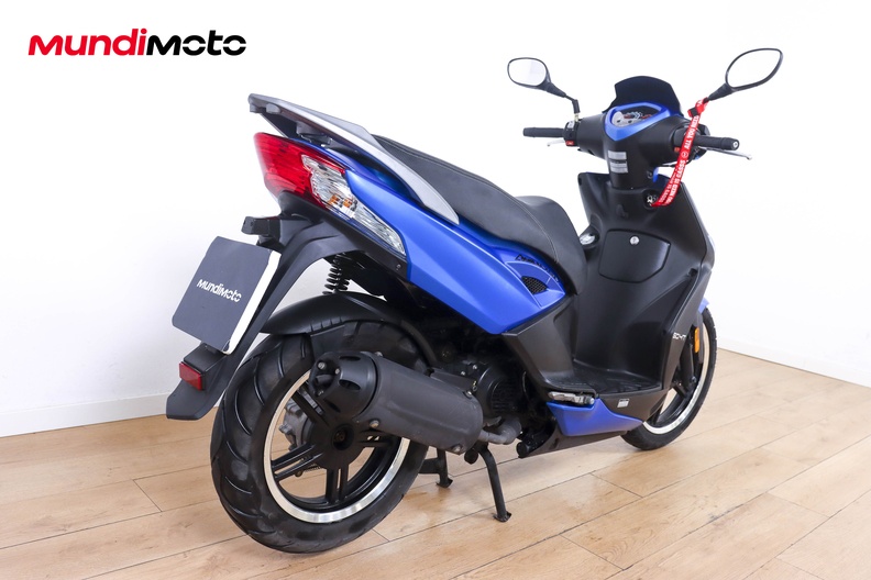 Motorbike image 2