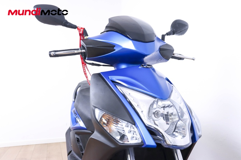 Motorbike image 4