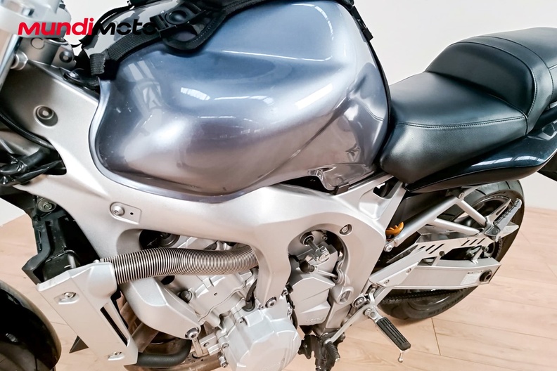 Motorbike image 9