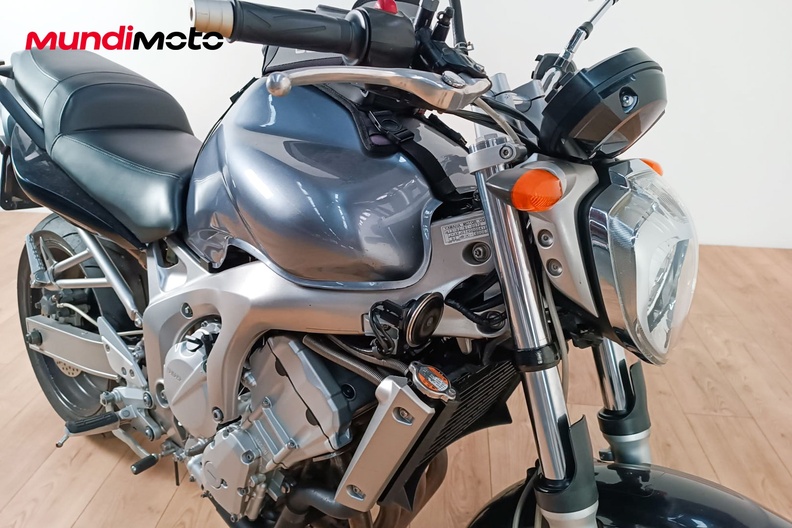 Motorbike image 4