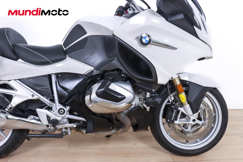 Motorbike image 12
