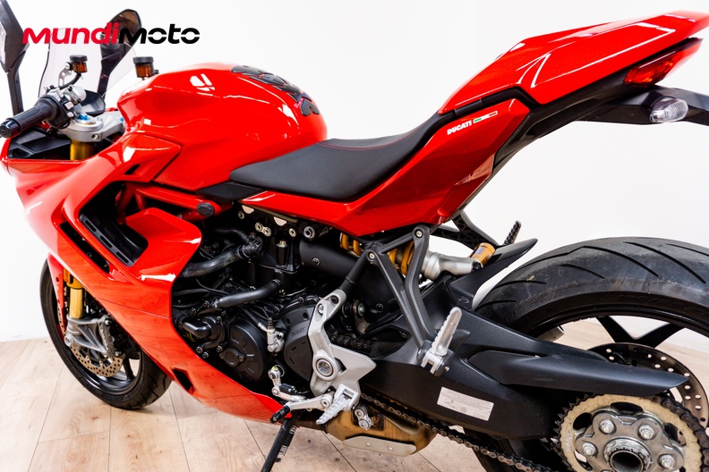 Motorbike image 8