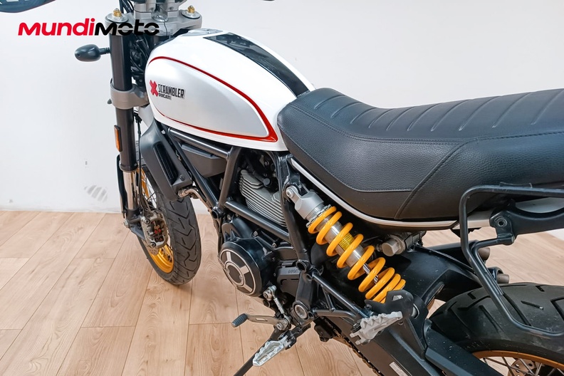 Motorbike image 8