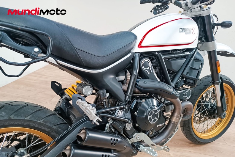 Motorbike image 3