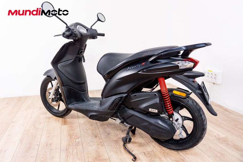 Motorbike image 7