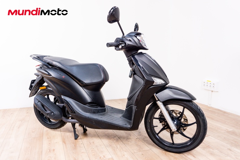 Motorbike image 1