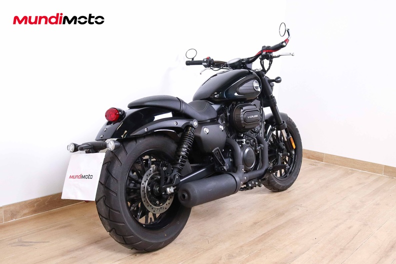 https://assets.mundimoto.com/images/ccd323a9-0a64-4995-85e8-3429b80c2506/RIGHT_FRONT-0_medium.jpg