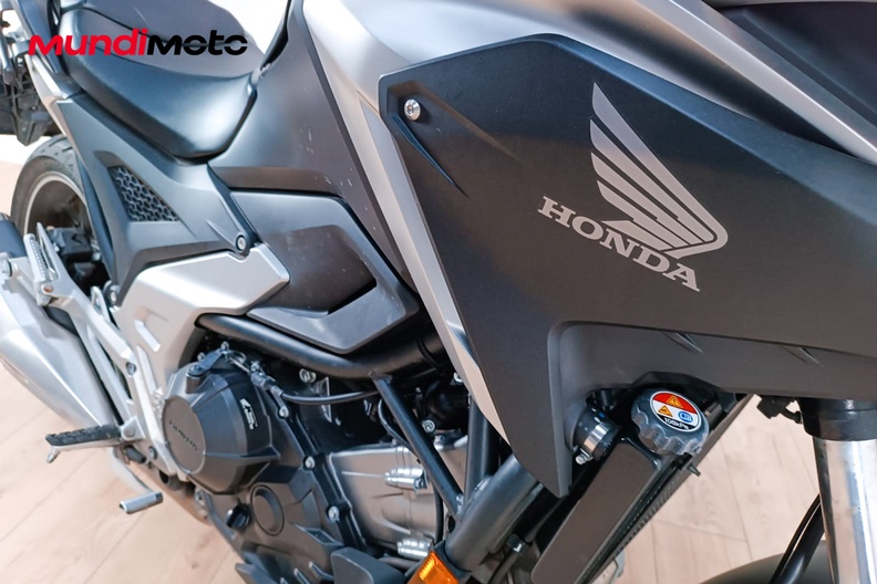 Motorbike image 4