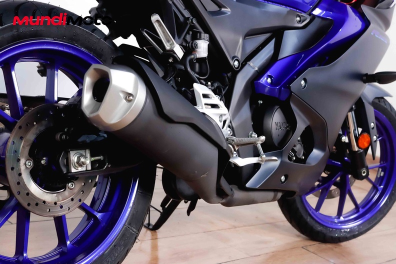 Motorbike image 3