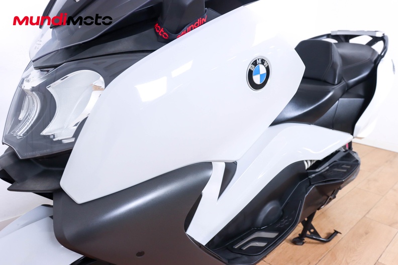 Motorbike image 8
