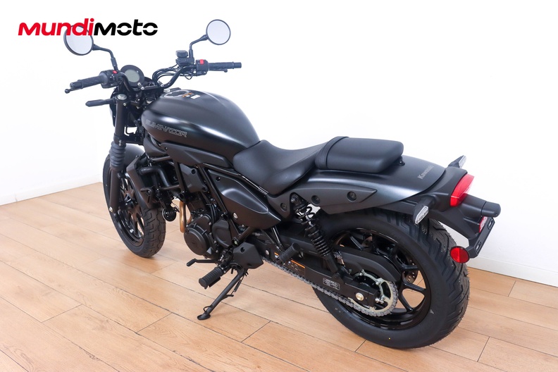Motorbike image 6