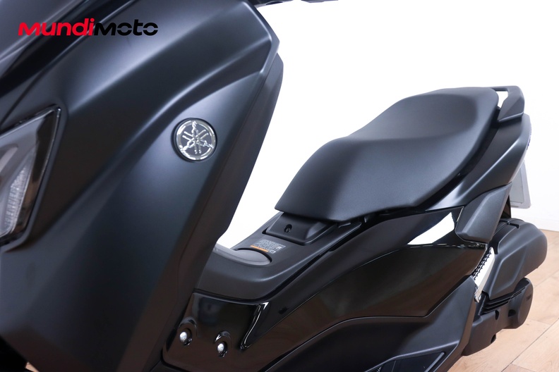 Motorbike image 5