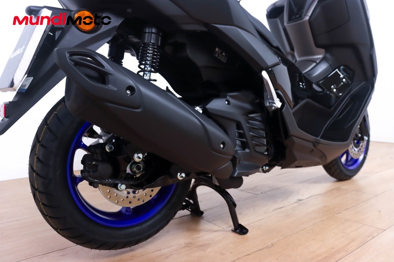 Motorbike image 4