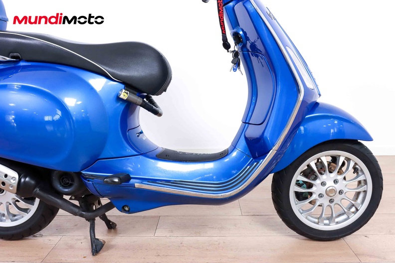 Motorbike image 12