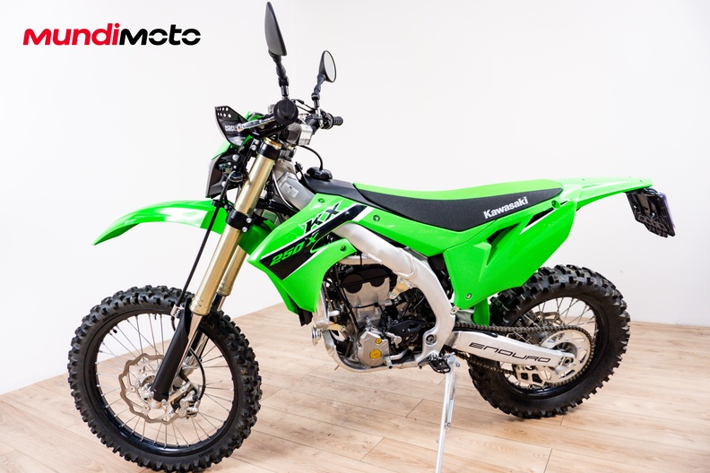 Motorbike image 6