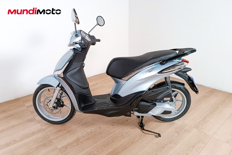 Motorbike image 5