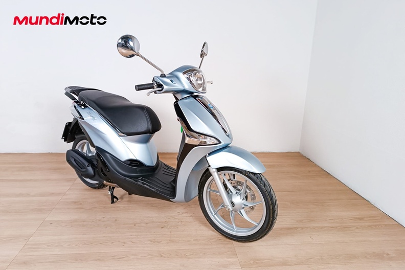 Motorbike image 1