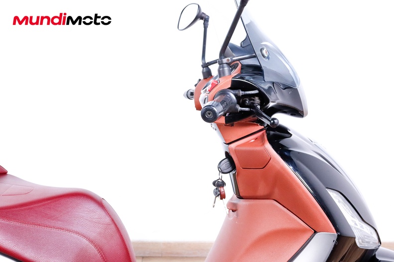 Motorbike image 13