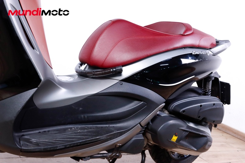 Motorbike image 9