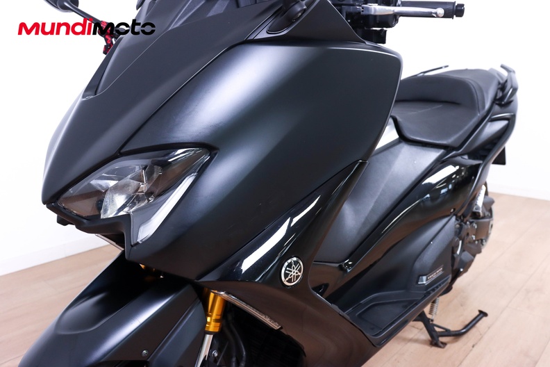 Motorbike image 9