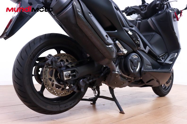 Motorbike image 3