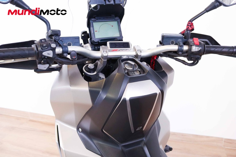 Motorbike image 10