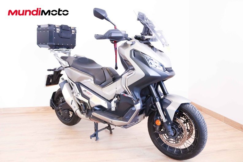 Motorbike image 2