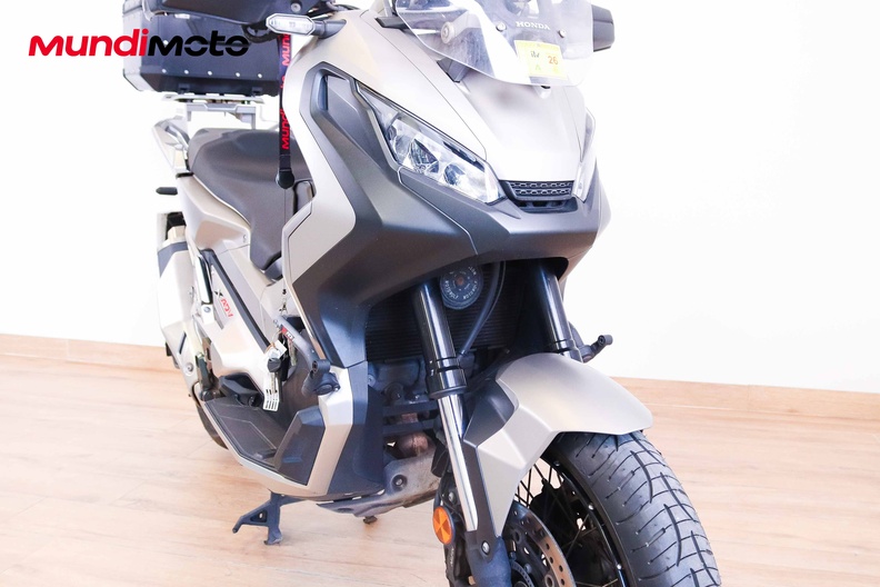 Motorbike image 4