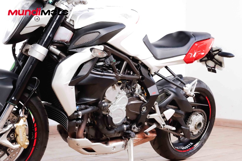 Motorbike image 8