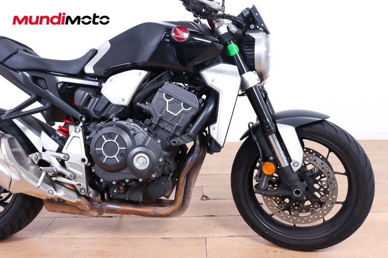 Motorbike image 13