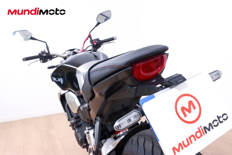 Motorbike image 8