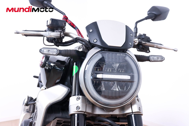 Motorbike image 4