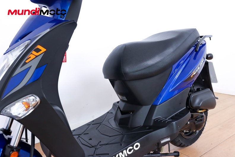 Motorbike image 8