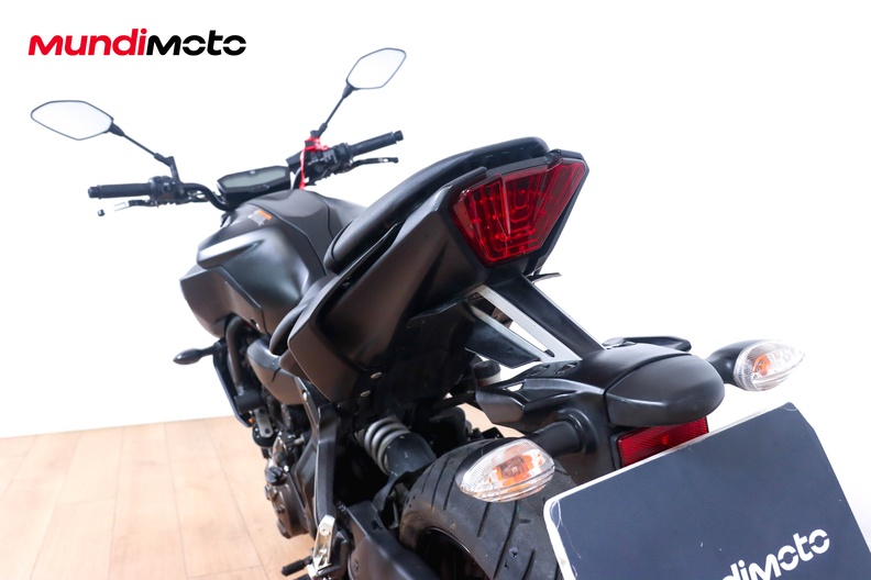 Motorbike image 9