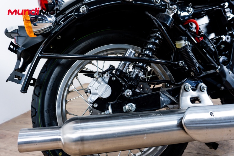 Motorbike image 3